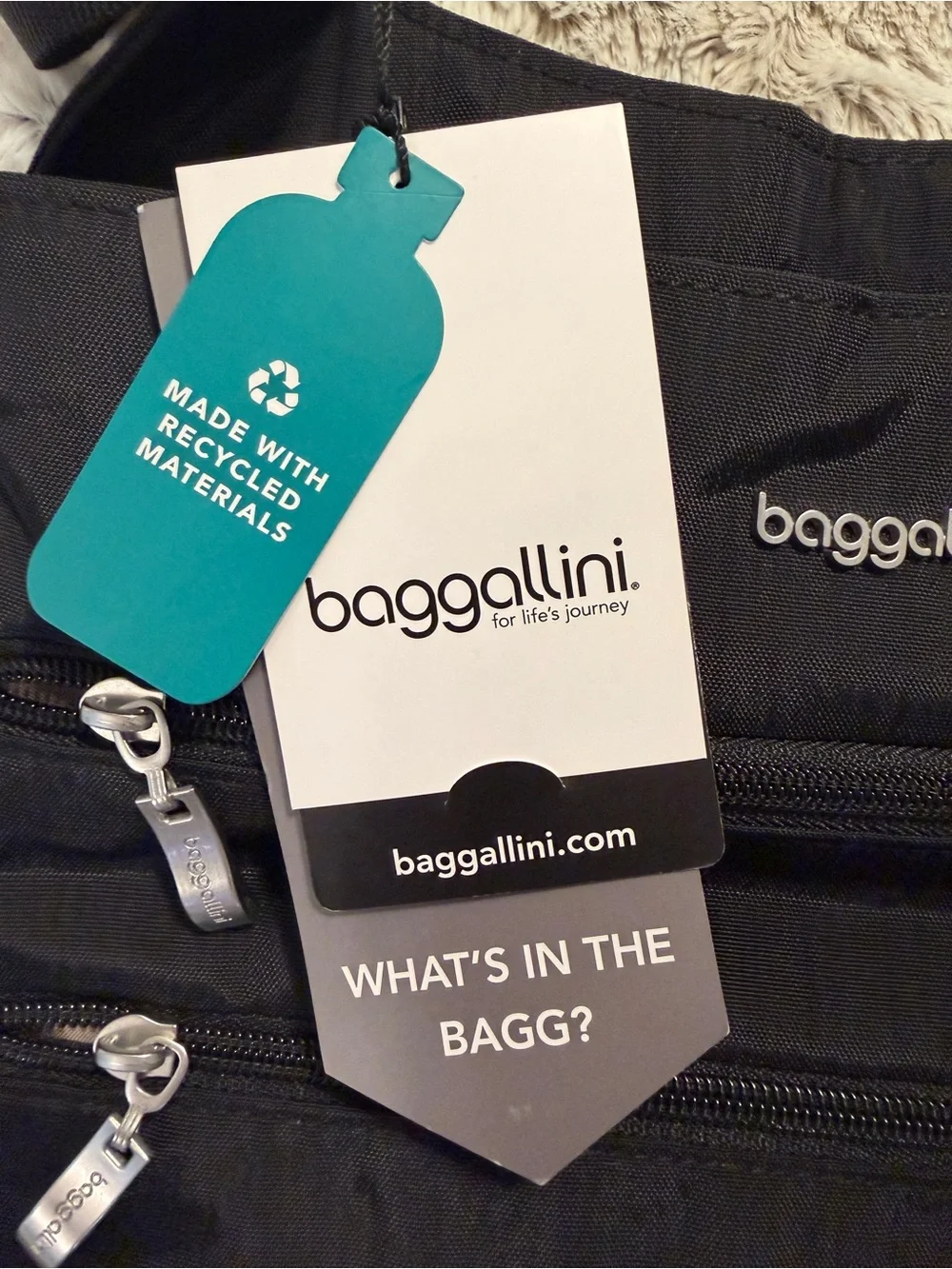 Baggallini Big Zipper Bagg RFID Black Crossbody Travel Purse NWT